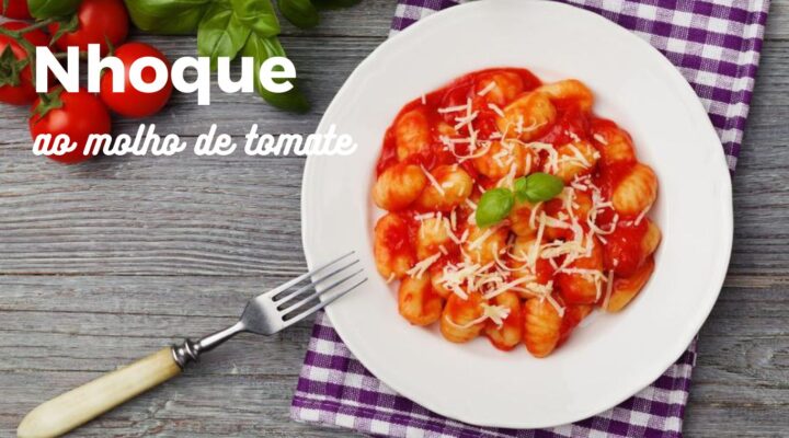 Nhoque ao molho de tomate